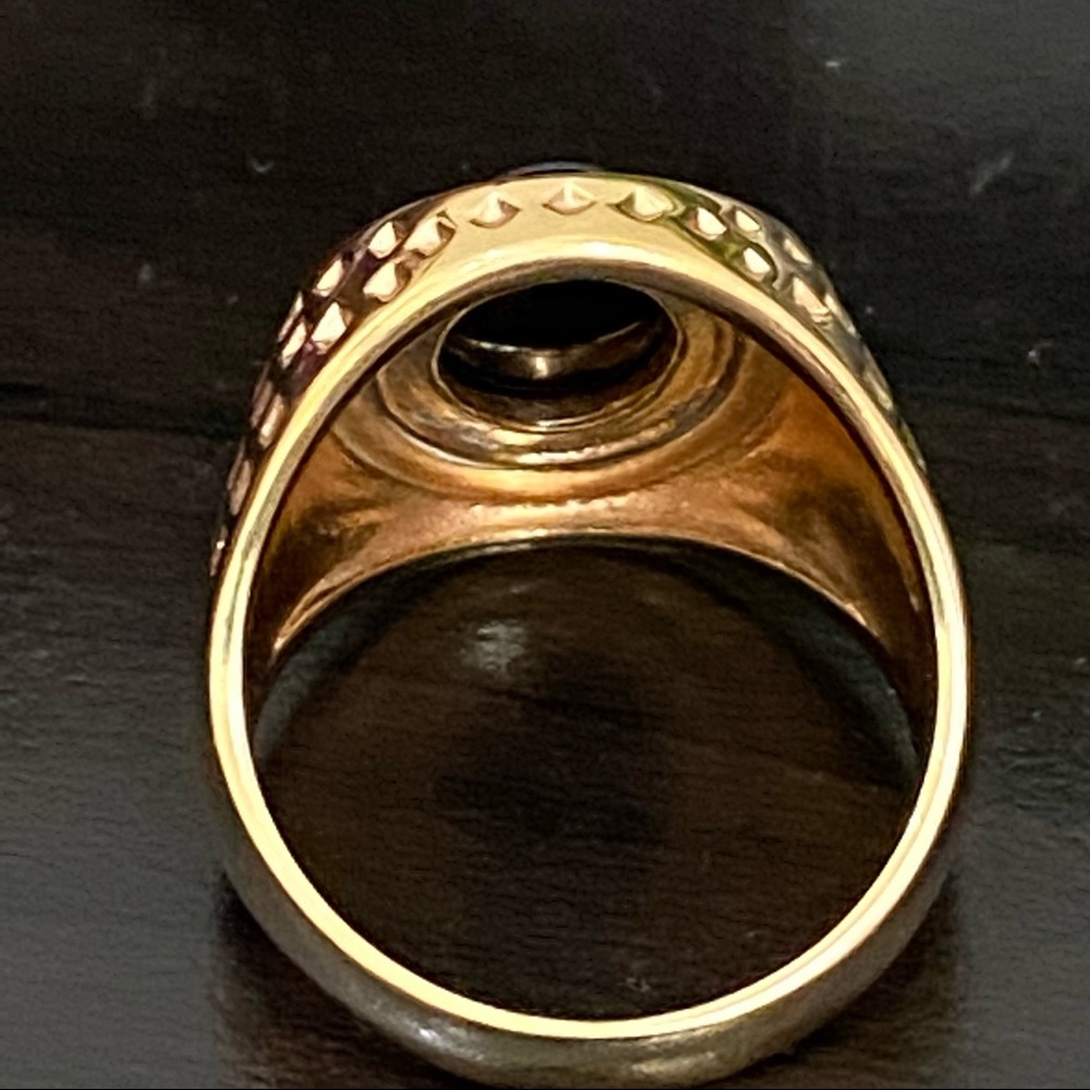 Unsigned Black Onyx Oval Cabochon CZ Stone Gold-tone Men’s Fashion Ring - Picture 8 of 16